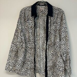Chico’s Leopard Print Button Down Shirt animal print size 2 No Iron